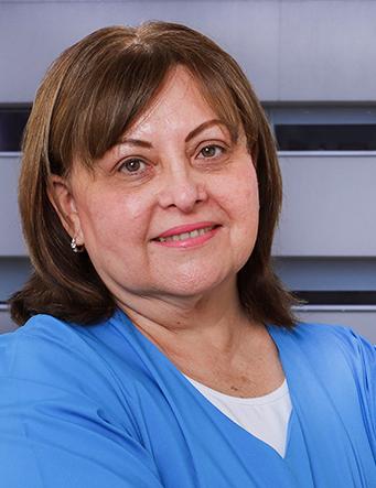 Es la foto de perfil de una internista en Ciudad de México de Hospital Angeles Clínica Londres. Viste un uniforme azul con blusa blanca.