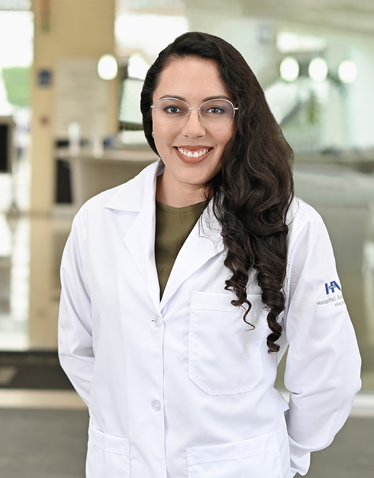 Es la foto de perfil de una angióloga y cirujana vascular en Ciudad de México de Hospital Angeles Roma.