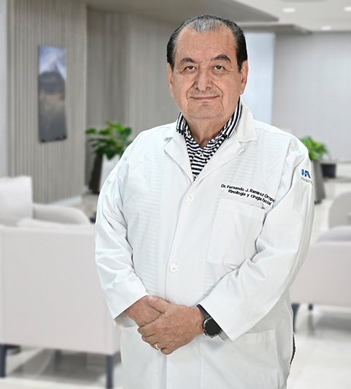 Es la foto de perfil de un otorrinolaringólogo en Puebla de Hospital Angeles Puebla.
