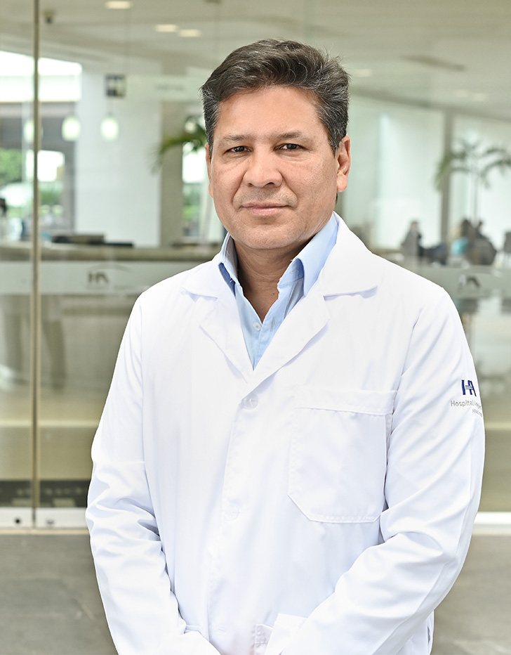 Es la foto de perfil de un ortopedista y traumatólogo en Ciudad de México de Hospital Angeles Acoxpa.