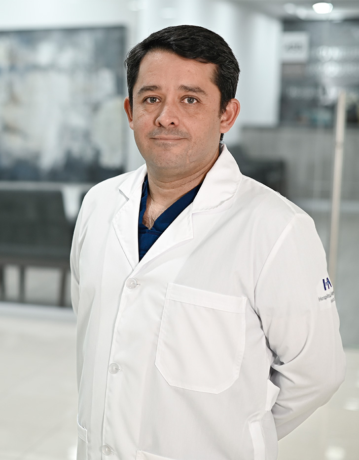 Es la foto de perfil de un angiólogo y cirujano vascular en Ciudad de México de Hospital Angeles Roma.
