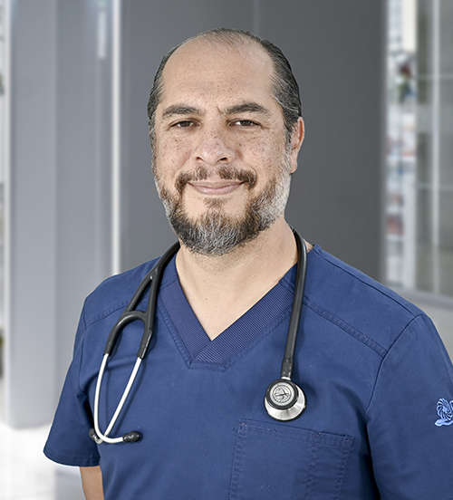 Es la foto de perfil de un cardiólogo intervencionista y cardiólogo en Huixquilucan de Hospital Angeles Lomas.