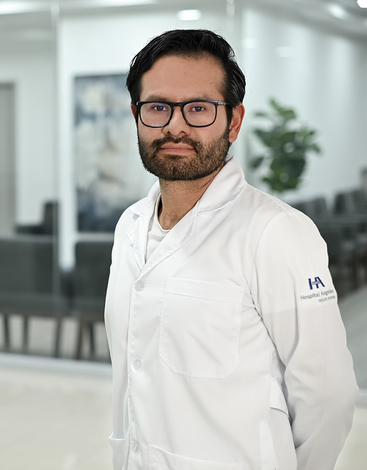 Es la foto de perfil de un ortopedista y traumatólogo en Ciudad de México de Hospital Angeles Acoxpa.
