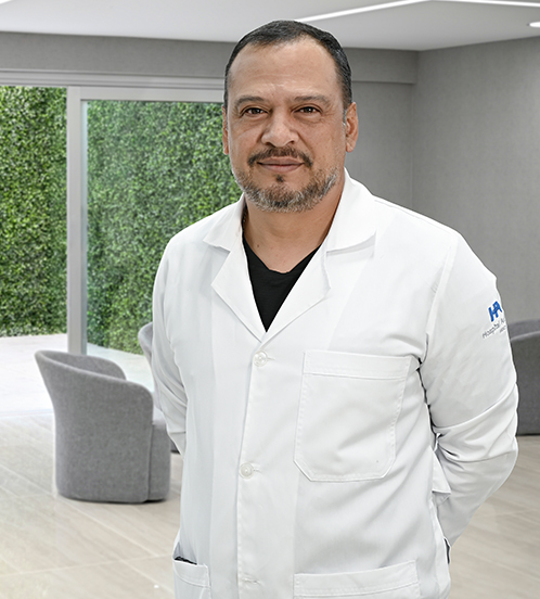 Es la foto de perfil de un ortopedista y traumatólogo en Torreón de Hospital Angeles.