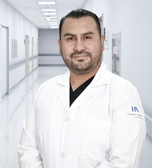 This is the profile photo of an orthopedic surgeon México  Hospital Angeles Universidad in México City.