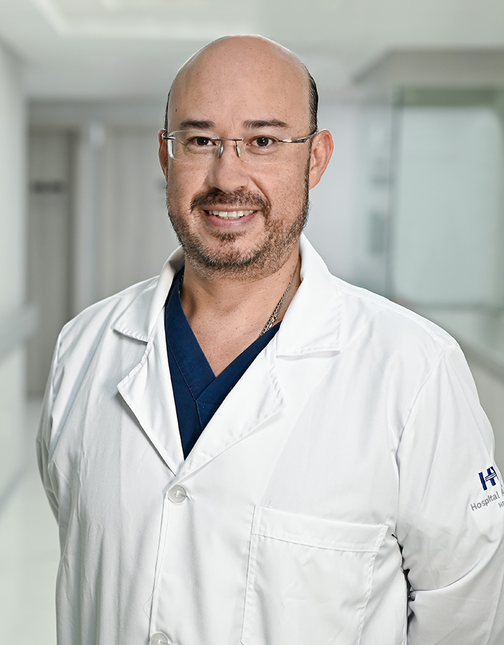 Es la foto de perfil de un cirujano general en Ciudad de México de Hospital Angeles México.