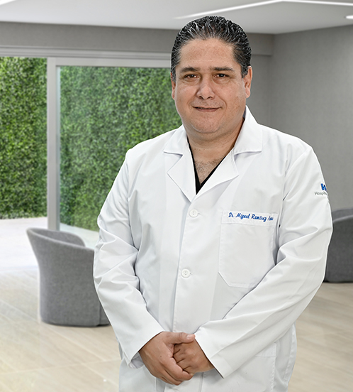 Es la foto de perfil de un gastroenterólogo pediátrico en Torreón de Hospital Angeles.