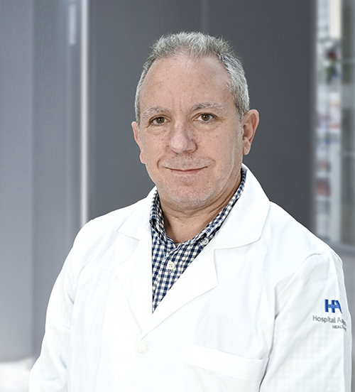 Es la foto de perfil de un pediatra y neonatólogo en Huixquilucan de Hospital Angeles Lomas.