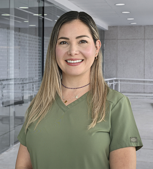 Es la foto de perfil de una especialista en coloproctología y cirujana general en Villahermosa de Hospital Angeles Villahermosa.