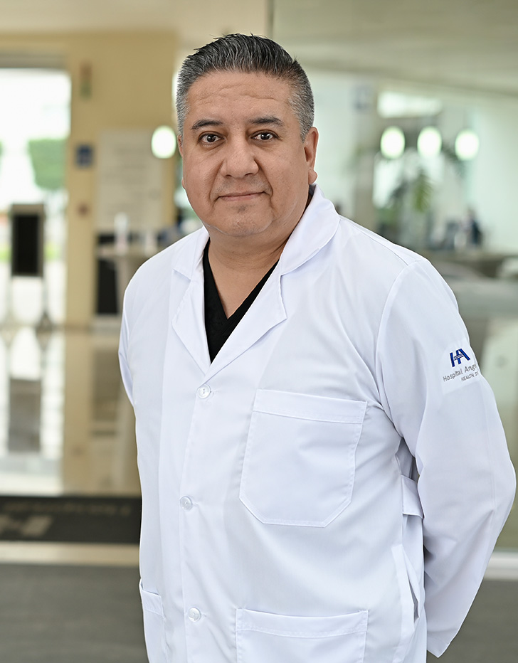 This is the profile photo of a urologist  in México City at Hospital Angeles Acoxpa.